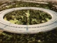 Steve Jobs presenta il futuro campus Apple